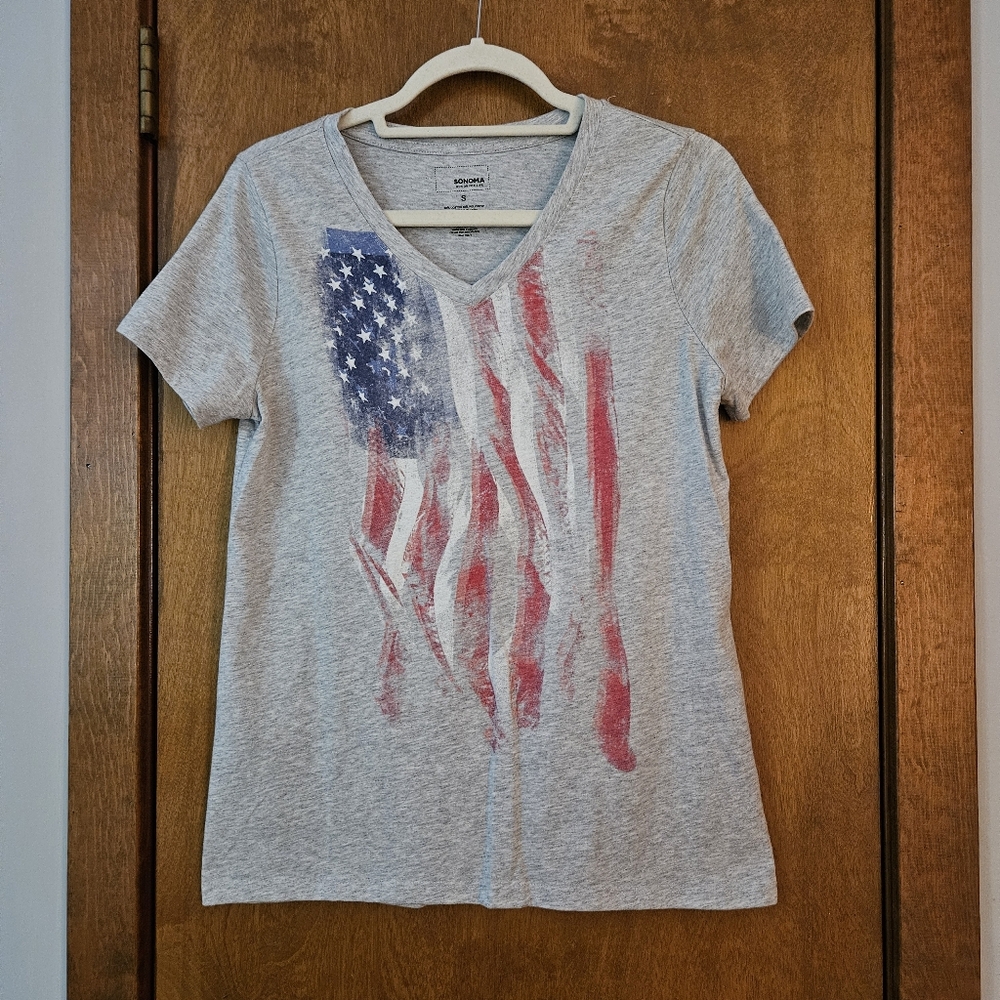 Sonoma Gray V-Neck Tee with American Flag